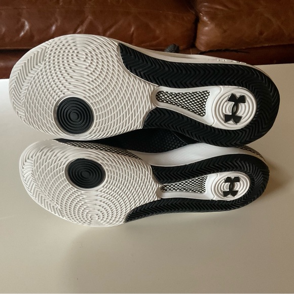 Under Armour HOVR Ace Women’s Volleyball Sneakers Size 10 Black - Picture 4 of 8